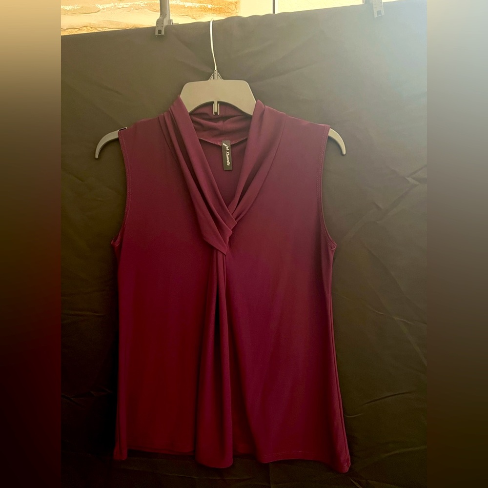 Burgundy top Size large